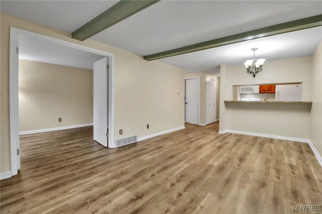 270 Buffalo Road 43, Aurora, New York 14052, Aurora, New York 14052, 2 Bedrooms Bedrooms, 5 Rooms Rooms,2 BathroomsBathrooms,Residential Lease,For Rent,270 Buffalo Road 43, Aurora, New York 14052,0,B1645980