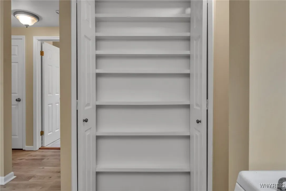 270 Buffalo Road 43, Aurora, New York 14052, Aurora, New York 14052, 2 Bedrooms Bedrooms, 5 Rooms Rooms,2 BathroomsBathrooms,Residential Lease,For Rent,270 Buffalo Road 43, Aurora, New York 14052,0,B1645980