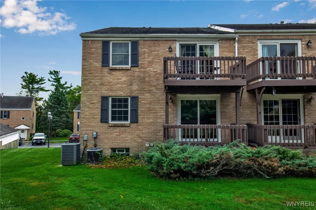 270 Buffalo Road 43, Aurora, New York 14052, Aurora, New York 14052, 2 Bedrooms Bedrooms, 5 Rooms Rooms,2 BathroomsBathrooms,Residential Lease,For Rent,270 Buffalo Road 43, Aurora, New York 14052,0,B1645980