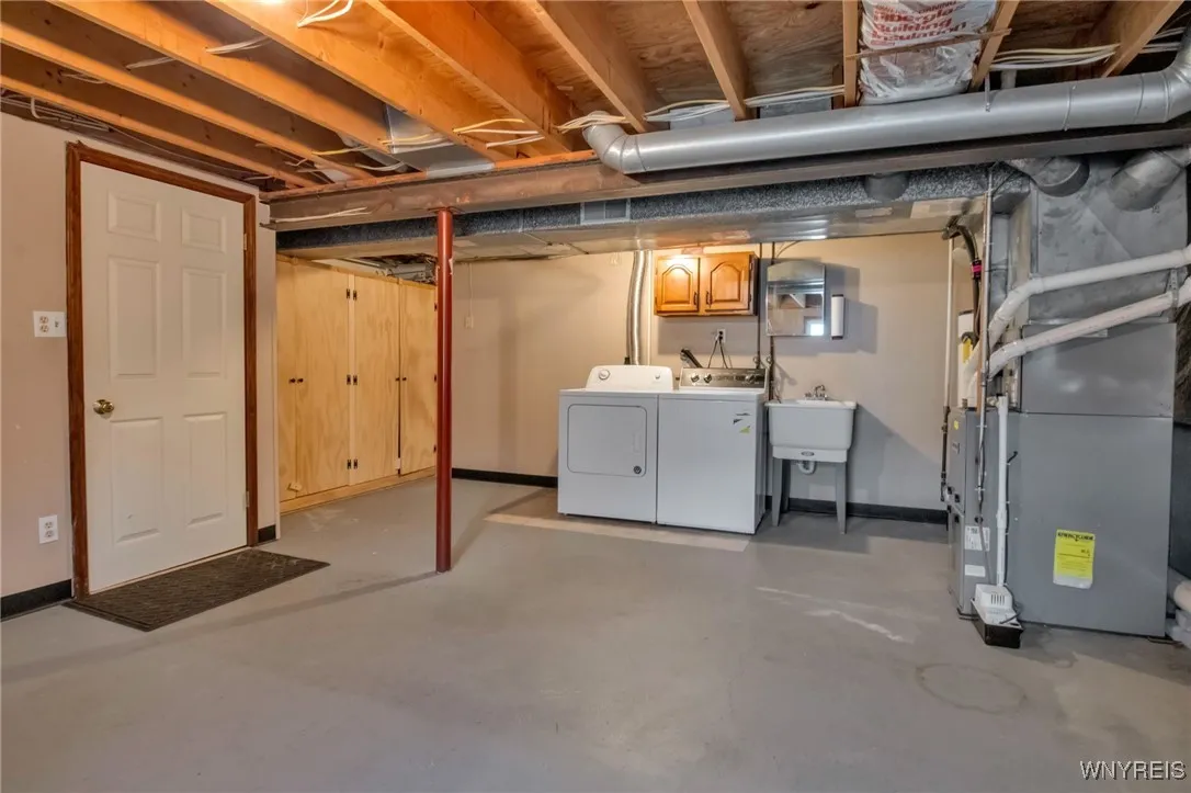 270 Buffalo Road 43, Aurora, New York 14052, Aurora, New York 14052, 2 Bedrooms Bedrooms, 5 Rooms Rooms,2 BathroomsBathrooms,Residential Lease,For Rent,270 Buffalo Road 43, Aurora, New York 14052,0,B1645980