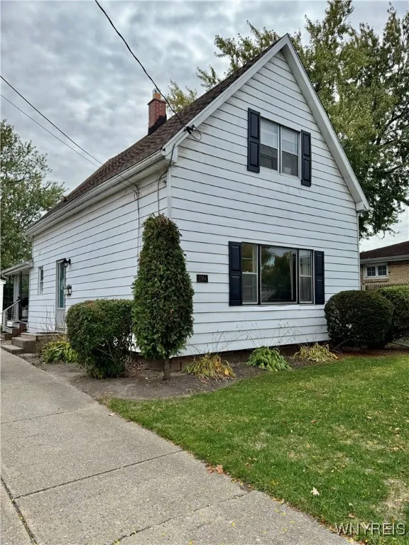 2564 Eggert Road, Tonawanda, New York 14150, Tonawanda, New York 14150, 3 Bedrooms Bedrooms, 5 Rooms Rooms,1 BathroomBathrooms,Residential,For Sale,2564 Eggert Road, Tonawanda, New York 14150,0,B1646014