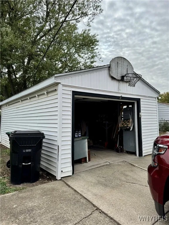 2564 Eggert Road, Tonawanda, New York 14150, Tonawanda, New York 14150, 3 Bedrooms Bedrooms, 5 Rooms Rooms,1 BathroomBathrooms,Residential,For Sale,2564 Eggert Road, Tonawanda, New York 14150,0,B1646014