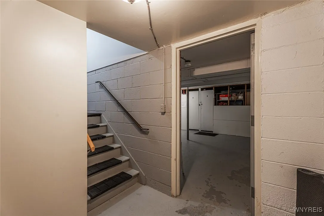 135 Old Lyme Drive 4, Amherst, New York 14221, Amherst, New York 14221, 2 Bedrooms Bedrooms, 5 Rooms Rooms,1 BathroomBathrooms,Residential,For Sale,135 Old Lyme Drive 4, Amherst, New York 14221,0,B1645490
