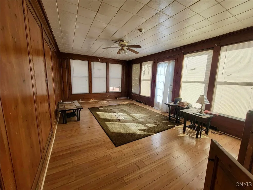 1425 Oneida Street, Utica, New York 13501, Utica, New York 13501, 6 Bedrooms Bedrooms, 14 Rooms Rooms,3 BathroomsBathrooms,Residential,For Sale,1425 Oneida Street, Utica, New York 13501,0,S1644627