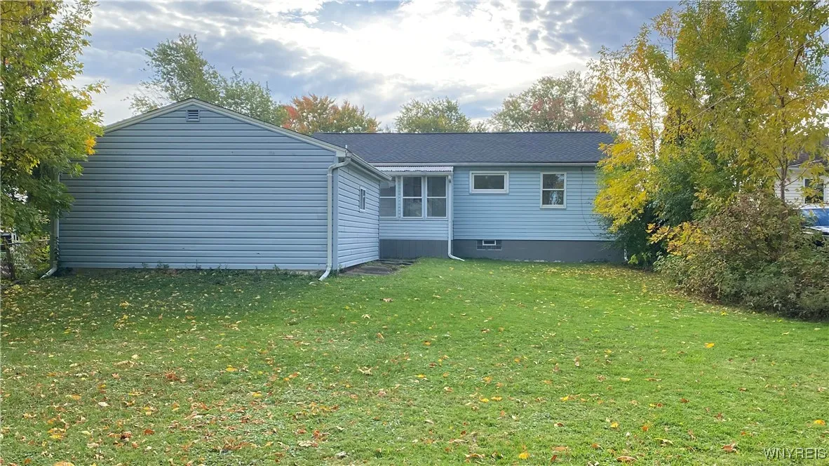 4888 Kennison Parkway, Hamburg, New York 14075, Hamburg, New York 14075, 3 Bedrooms Bedrooms, 5 Rooms Rooms,1 BathroomBathrooms,Residential,Closed,4888 Kennison Parkway, Hamburg, New York 14075,0,B1646090