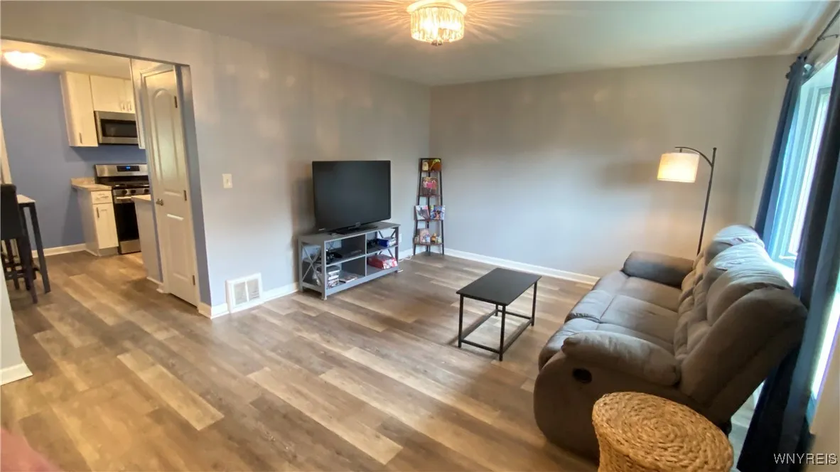 4888 Kennison Parkway, Hamburg, New York 14075, Hamburg, New York 14075, 3 Bedrooms Bedrooms, 5 Rooms Rooms,1 BathroomBathrooms,Residential,Closed,4888 Kennison Parkway, Hamburg, New York 14075,0,B1646090