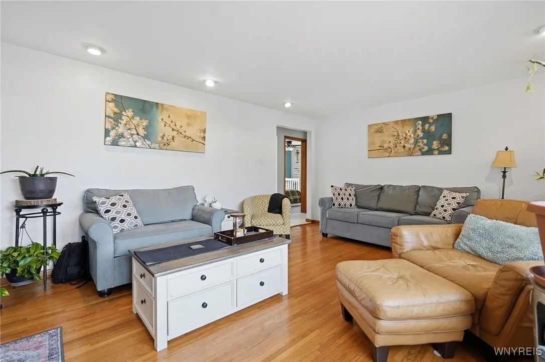 63 Knowlton Avenue, Lackawanna, New York 14218, Lackawanna, New York 14218, 3 Bedrooms Bedrooms, 6 Rooms Rooms,1 BathroomBathrooms,Residential,For Sale,63 Knowlton Avenue, Lackawanna, New York 14218,0,B1646008