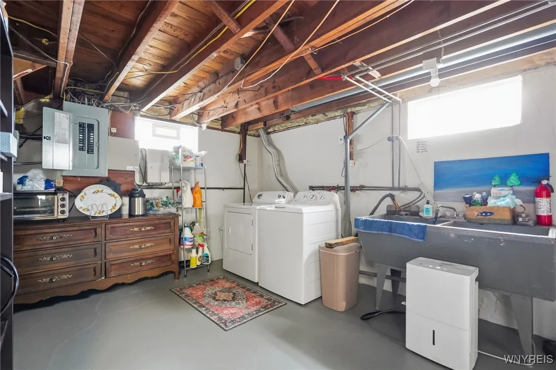 63 Knowlton Avenue, Lackawanna, New York 14218, Lackawanna, New York 14218, 3 Bedrooms Bedrooms, 6 Rooms Rooms,1 BathroomBathrooms,Residential,For Sale,63 Knowlton Avenue, Lackawanna, New York 14218,0,B1646008