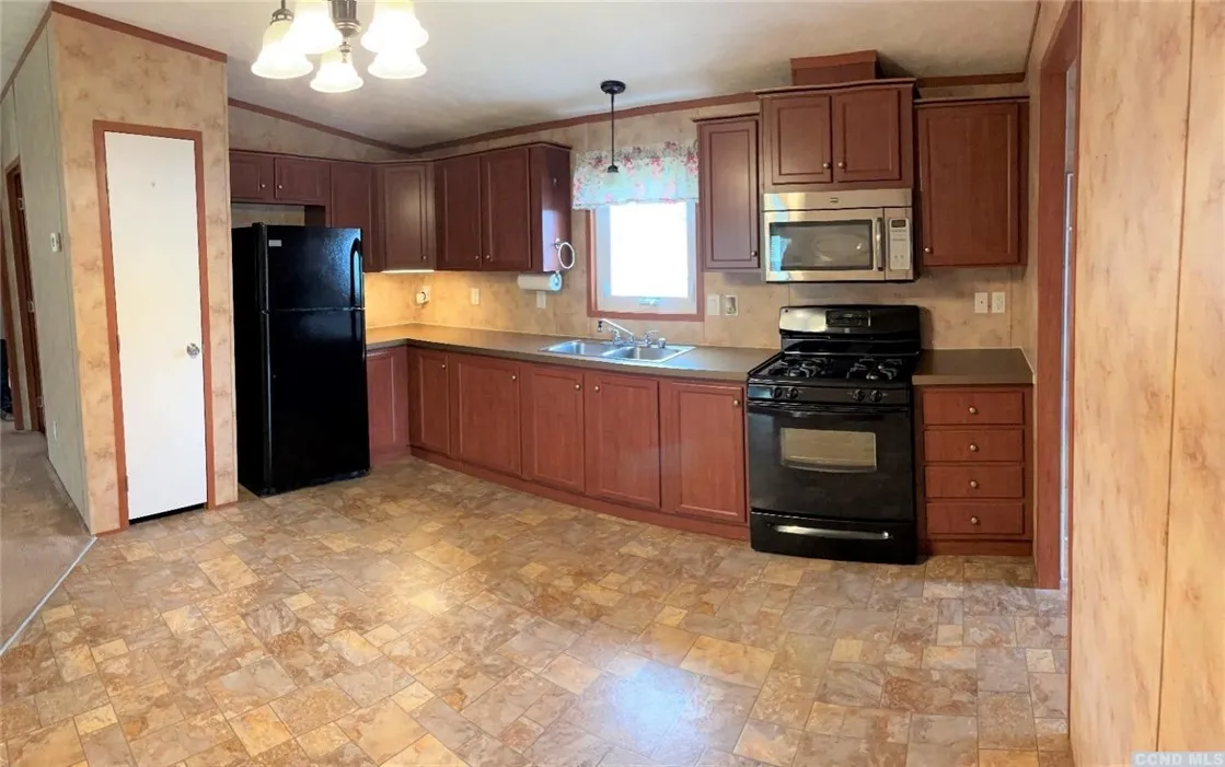113 Pewter Lane, Cobleskill, New York 12043, Cobleskill, New York 12043, 3 Bedrooms Bedrooms, 6 Rooms Rooms,2 BathroomsBathrooms,Residential,For Sale,113 Pewter Lane, Cobleskill, New York 12043,0,R1646179