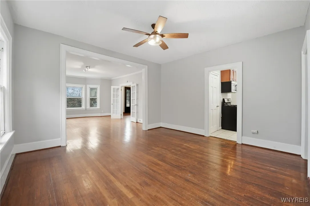 449 Bird Avenue Upper, Buffalo, New York 14213, Buffalo, New York 14213, 3 Bedrooms Bedrooms, 8 Rooms Rooms,1 BathroomBathrooms,Residential Lease,For Rent,449 Bird Avenue Upper, Buffalo, New York 14213,0,B1645339