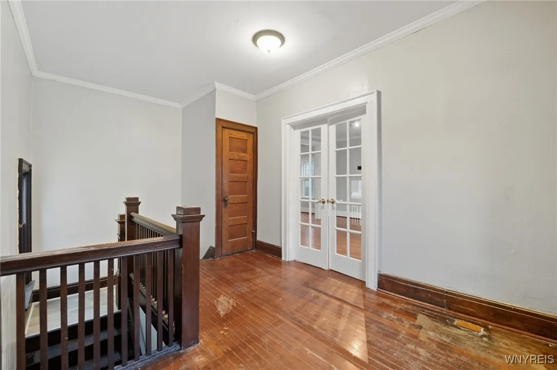 449 Bird Avenue Upper, Buffalo, New York 14213, Buffalo, New York 14213, 3 Bedrooms Bedrooms, 8 Rooms Rooms,1 BathroomBathrooms,Residential Lease,For Rent,449 Bird Avenue Upper, Buffalo, New York 14213,0,B1645339