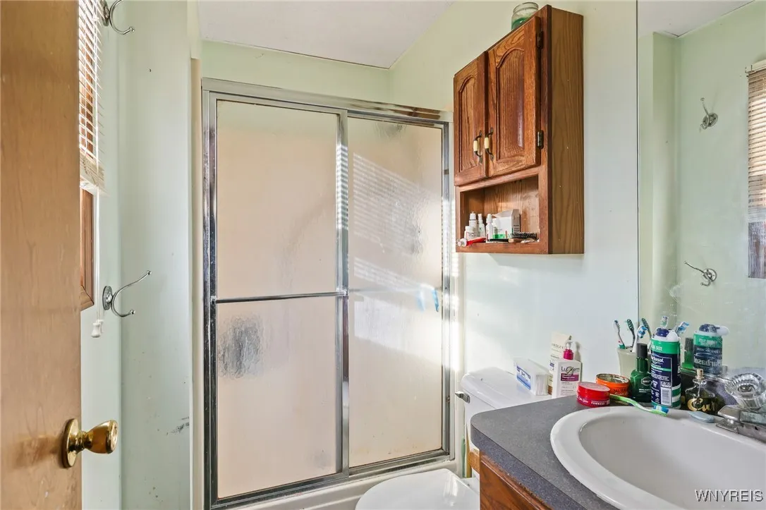 Ensuite bath