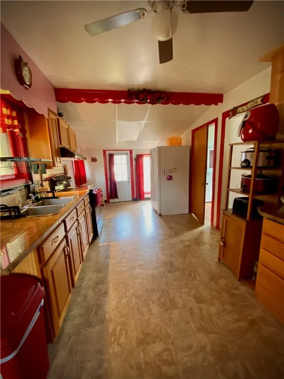 362 South Avenue, Shelby, New York 14103, Shelby, New York 14103, 3 Bedrooms Bedrooms, 7 Rooms Rooms,1 BathroomBathrooms,Residential,For Sale,362 South Avenue, Shelby, New York 14103,0,R1645907