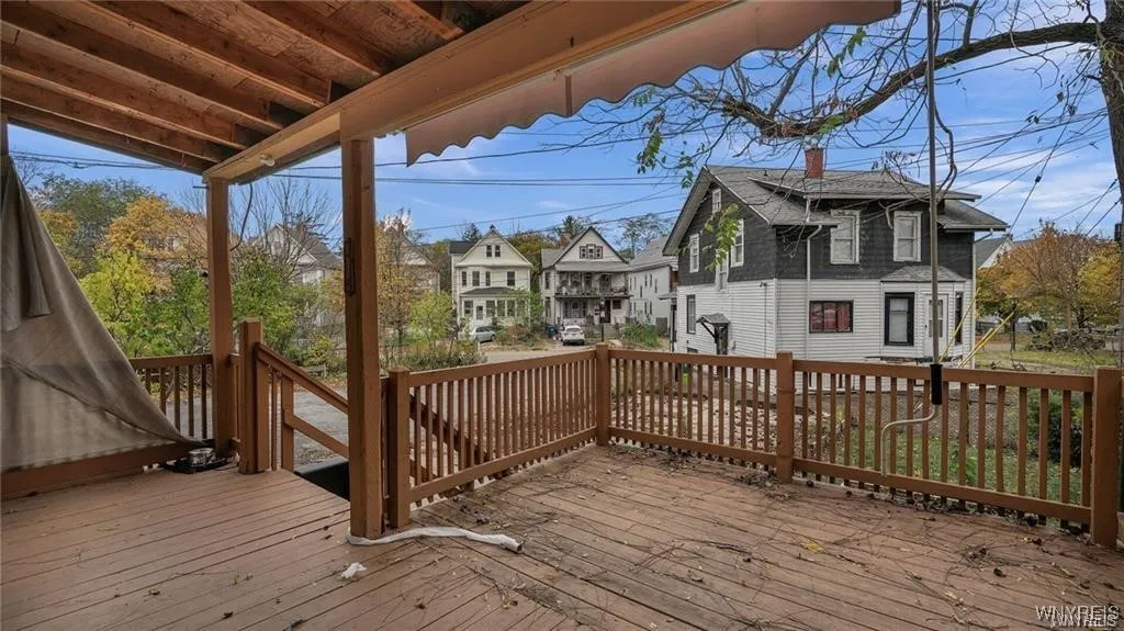 2528 Main Street, Buffalo, New York 14214, Buffalo, New York 14214, 6 Bedrooms Bedrooms, 12 Rooms Rooms,2 BathroomsBathrooms,Residential Lease,For Rent,2528 Main Street, Buffalo, New York 14214,0,B1646210