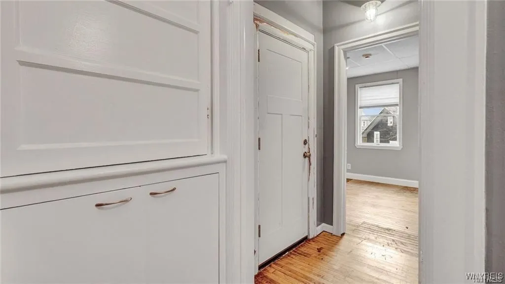 2528 Main Street, Buffalo, New York 14214, Buffalo, New York 14214, 6 Bedrooms Bedrooms, 12 Rooms Rooms,2 BathroomsBathrooms,Residential Lease,For Rent,2528 Main Street, Buffalo, New York 14214,0,B1646210