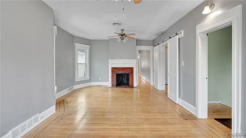 2528 Main Street, Buffalo, New York 14214, Buffalo, New York 14214, 6 Bedrooms Bedrooms, 12 Rooms Rooms,2 BathroomsBathrooms,Residential Lease,For Rent,2528 Main Street, Buffalo, New York 14214,0,B1646210