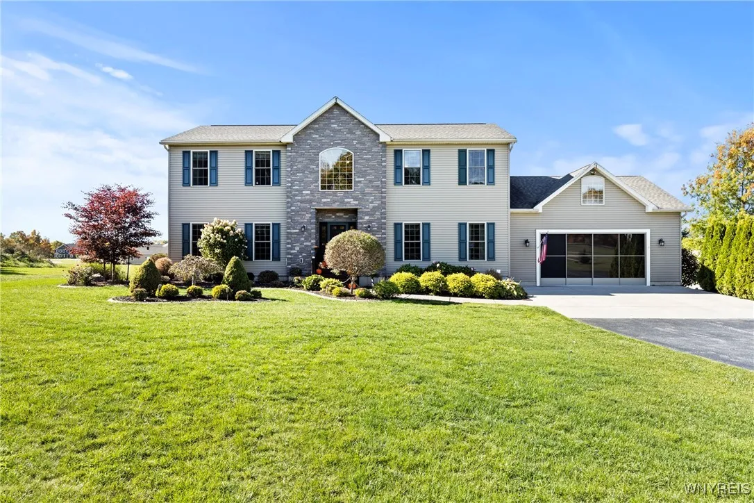 410 Northrup Road, Elma, New York 14059, Elma, New York 14059, 4 Bedrooms Bedrooms, 18 Rooms Rooms,2 BathroomsBathrooms,Residential,For Sale,410 Northrup Road, Elma, New York 14059,0,B1646215