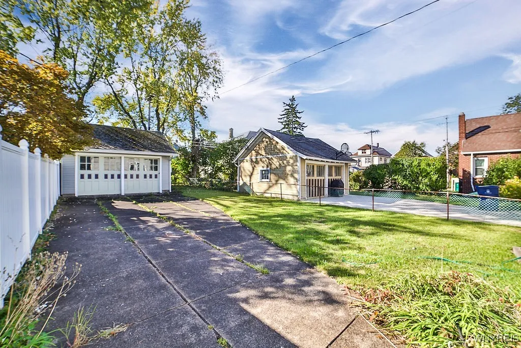 96 Cheltenham Drive, Buffalo, New York 14216, Buffalo, New York 14216, 3 Bedrooms Bedrooms, 6 Rooms Rooms,1 BathroomBathrooms,Residential,For Sale,96 Cheltenham Drive, Buffalo, New York 14216,0,B1645667