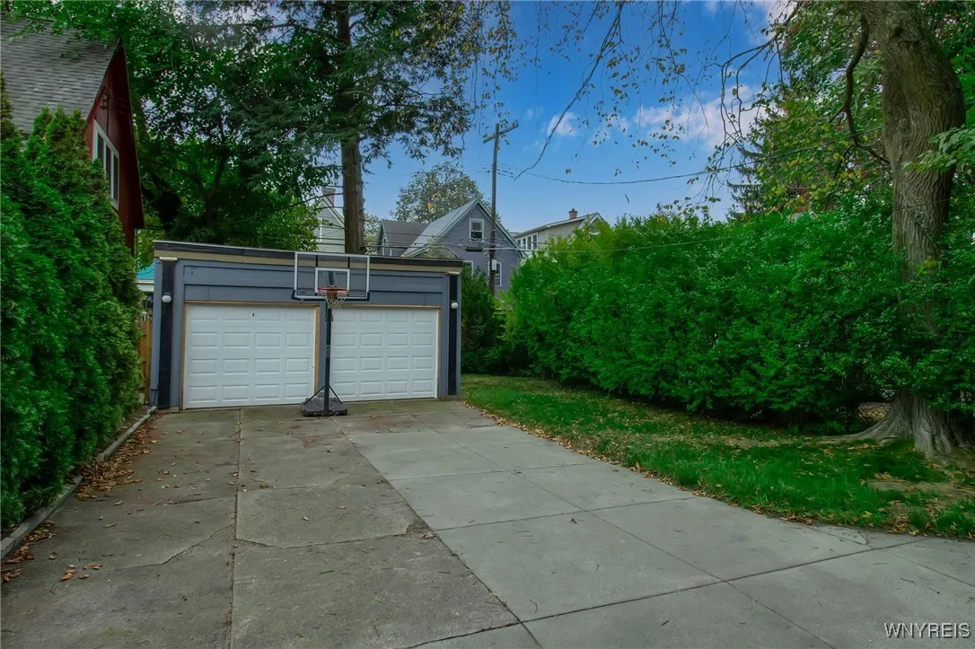 142 Lexington Avenue, Buffalo, New York 14222, Buffalo, New York 14222, 3 Bedrooms Bedrooms, 8 Rooms Rooms,2 BathroomsBathrooms,Residential,For Sale,142 Lexington Avenue, Buffalo, New York 14222,0,B1646048