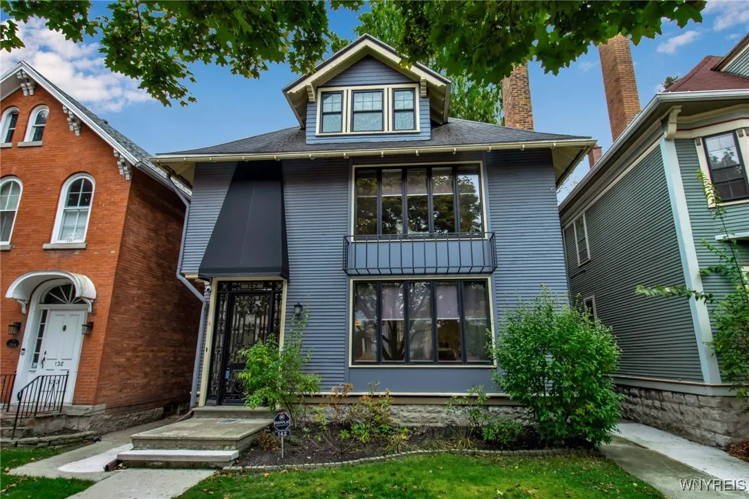 142 Lexington Avenue, Buffalo, New York 14222, Buffalo, New York 14222, 3 Bedrooms Bedrooms, 8 Rooms Rooms,2 BathroomsBathrooms,Residential,For Sale,142 Lexington Avenue, Buffalo, New York 14222,0,B1646048