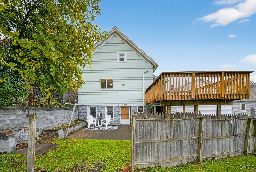 809 East Division Street, Syracuse, New York 13208, Syracuse, New York 13208, 3 Bedrooms Bedrooms, 10 Rooms Rooms,3 BathroomsBathrooms,Residential,For Sale,809 East Division Street, Syracuse, New York 13208,0,S1645798