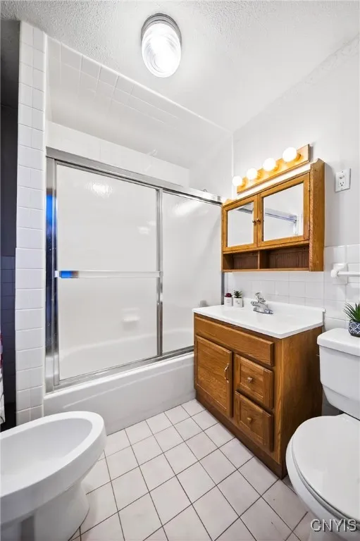 809 East Division Street, Syracuse, New York 13208, Syracuse, New York 13208, 3 Bedrooms Bedrooms, 10 Rooms Rooms,3 BathroomsBathrooms,Residential,For Sale,809 East Division Street, Syracuse, New York 13208,0,S1645798