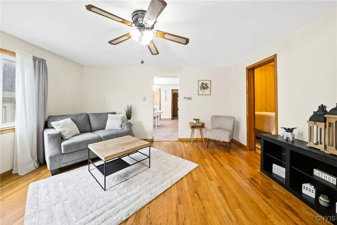 809 East Division Street, Syracuse, New York 13208, Syracuse, New York 13208, 3 Bedrooms Bedrooms, 10 Rooms Rooms,3 BathroomsBathrooms,Residential,For Sale,809 East Division Street, Syracuse, New York 13208,0,S1645798