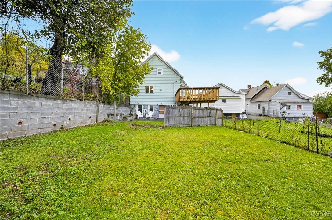 809 East Division Street, Syracuse, New York 13208, Syracuse, New York 13208, 3 Bedrooms Bedrooms, 10 Rooms Rooms,3 BathroomsBathrooms,Residential,For Sale,809 East Division Street, Syracuse, New York 13208,0,S1645798