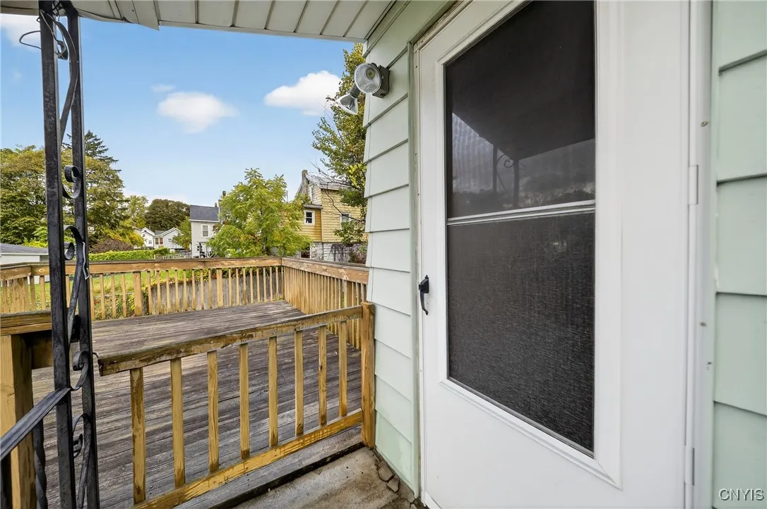 809 East Division Street, Syracuse, New York 13208, Syracuse, New York 13208, 3 Bedrooms Bedrooms, 10 Rooms Rooms,3 BathroomsBathrooms,Residential,For Sale,809 East Division Street, Syracuse, New York 13208,0,S1645798