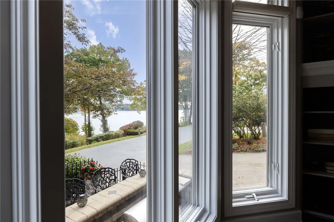 59 Mooring Line Drive, Irondequoit, New York 14622, Irondequoit, New York 14622, 3 Bedrooms Bedrooms, 8 Rooms Rooms,2 BathroomsBathrooms,Residential,For Sale,59 Mooring Line Drive, Irondequoit, New York 14622,0,R1645709