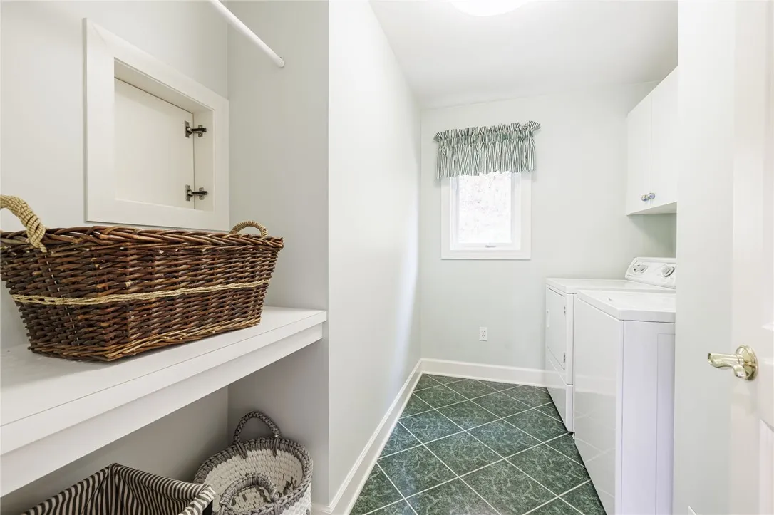 59 Mooring Line Drive, Irondequoit, New York 14622, Irondequoit, New York 14622, 3 Bedrooms Bedrooms, 8 Rooms Rooms,2 BathroomsBathrooms,Residential,For Sale,59 Mooring Line Drive, Irondequoit, New York 14622,0,R1645709