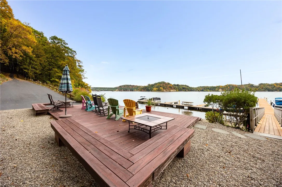 59 Mooring Line Drive, Irondequoit, New York 14622, Irondequoit, New York 14622, 3 Bedrooms Bedrooms, 8 Rooms Rooms,2 BathroomsBathrooms,Residential,For Sale,59 Mooring Line Drive, Irondequoit, New York 14622,0,R1645709