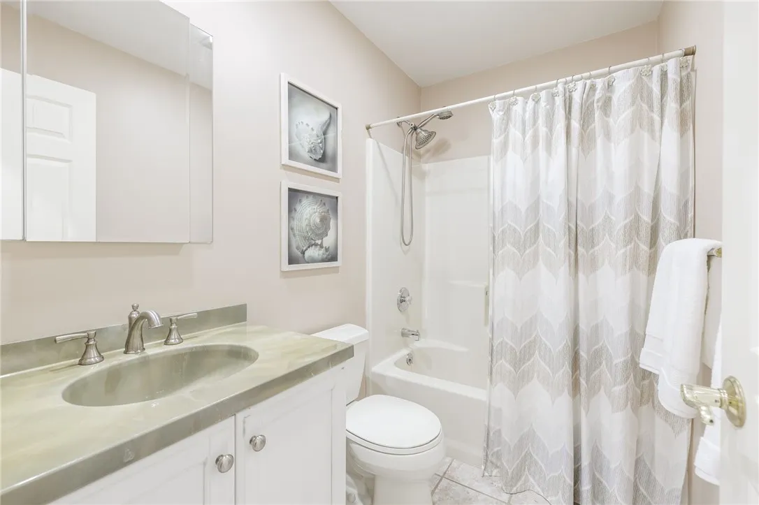 59 Mooring Line Drive, Irondequoit, New York 14622, Irondequoit, New York 14622, 3 Bedrooms Bedrooms, 8 Rooms Rooms,2 BathroomsBathrooms,Residential,For Sale,59 Mooring Line Drive, Irondequoit, New York 14622,0,R1645709