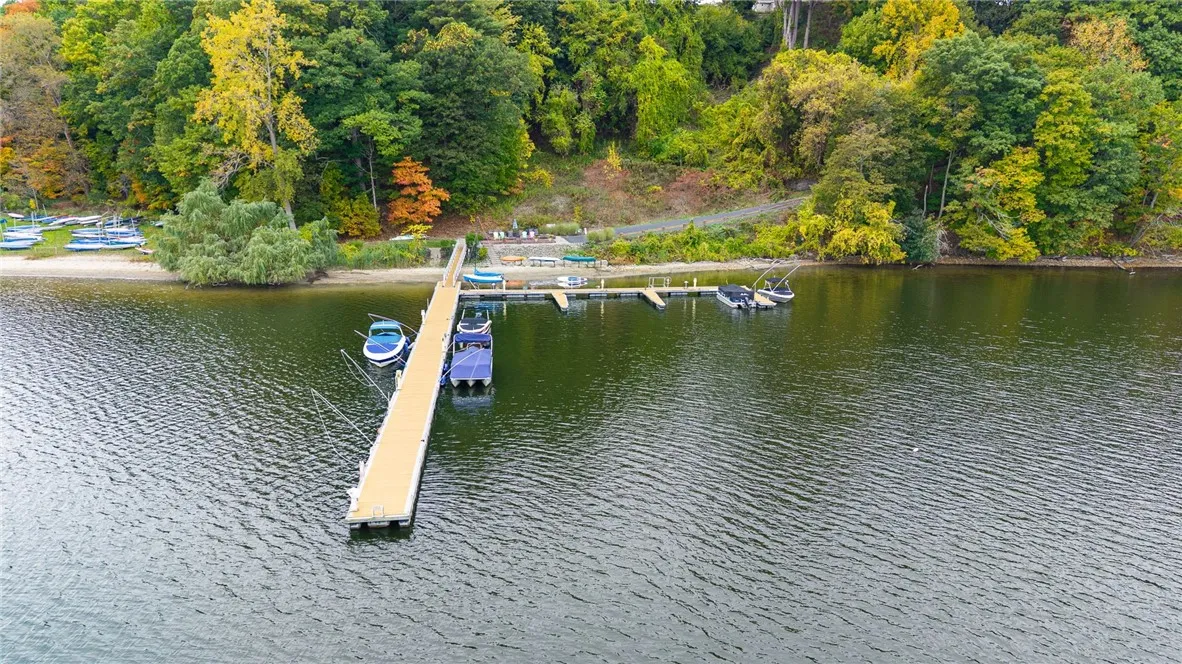 59 Mooring Line Drive, Irondequoit, New York 14622, Irondequoit, New York 14622, 3 Bedrooms Bedrooms, 8 Rooms Rooms,2 BathroomsBathrooms,Residential,For Sale,59 Mooring Line Drive, Irondequoit, New York 14622,0,R1645709