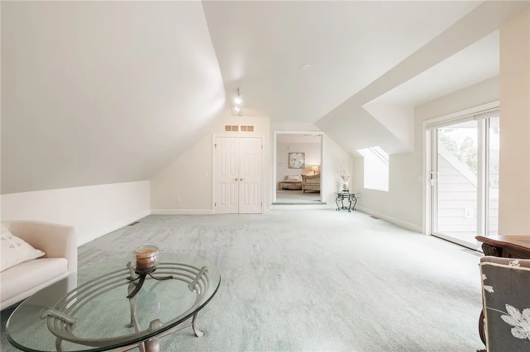 59 Mooring Line Drive, Irondequoit, New York 14622, Irondequoit, New York 14622, 3 Bedrooms Bedrooms, 8 Rooms Rooms,2 BathroomsBathrooms,Residential,For Sale,59 Mooring Line Drive, Irondequoit, New York 14622,0,R1645709