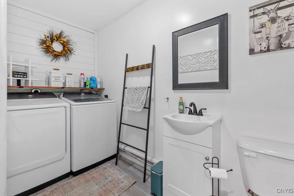 2808 Sharon Street, Brutus, New York 13166, Brutus, New York 13166, 2 Bedrooms Bedrooms, 5 Rooms Rooms,1 BathroomBathrooms,Residential,For Sale,2808 Sharon Street, Brutus, New York 13166,0,S1646269