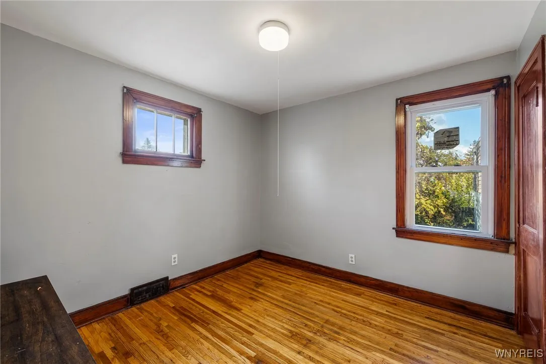 144 Alexander Avenue, Cheektowaga, New York 14211, Cheektowaga, New York 14211, 5 Bedrooms Bedrooms, 8 Rooms Rooms,1 BathroomBathrooms,Residential,For Sale,144 Alexander Avenue, Cheektowaga, New York 14211,0,B1646274