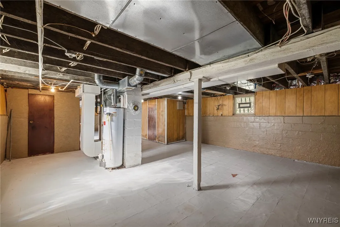 144 Alexander Avenue, Cheektowaga, New York 14211, Cheektowaga, New York 14211, 5 Bedrooms Bedrooms, 8 Rooms Rooms,1 BathroomBathrooms,Residential,For Sale,144 Alexander Avenue, Cheektowaga, New York 14211,0,B1646274