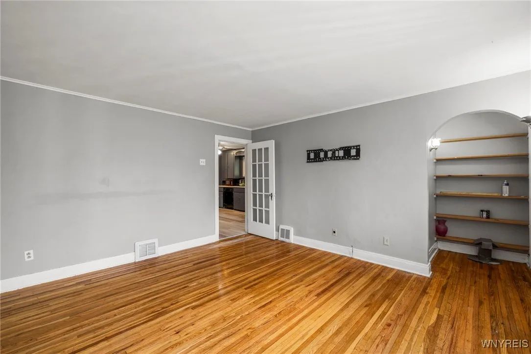 144 Alexander Avenue, Cheektowaga, New York 14211, Cheektowaga, New York 14211, 5 Bedrooms Bedrooms, 8 Rooms Rooms,1 BathroomBathrooms,Residential,For Sale,144 Alexander Avenue, Cheektowaga, New York 14211,0,B1646274