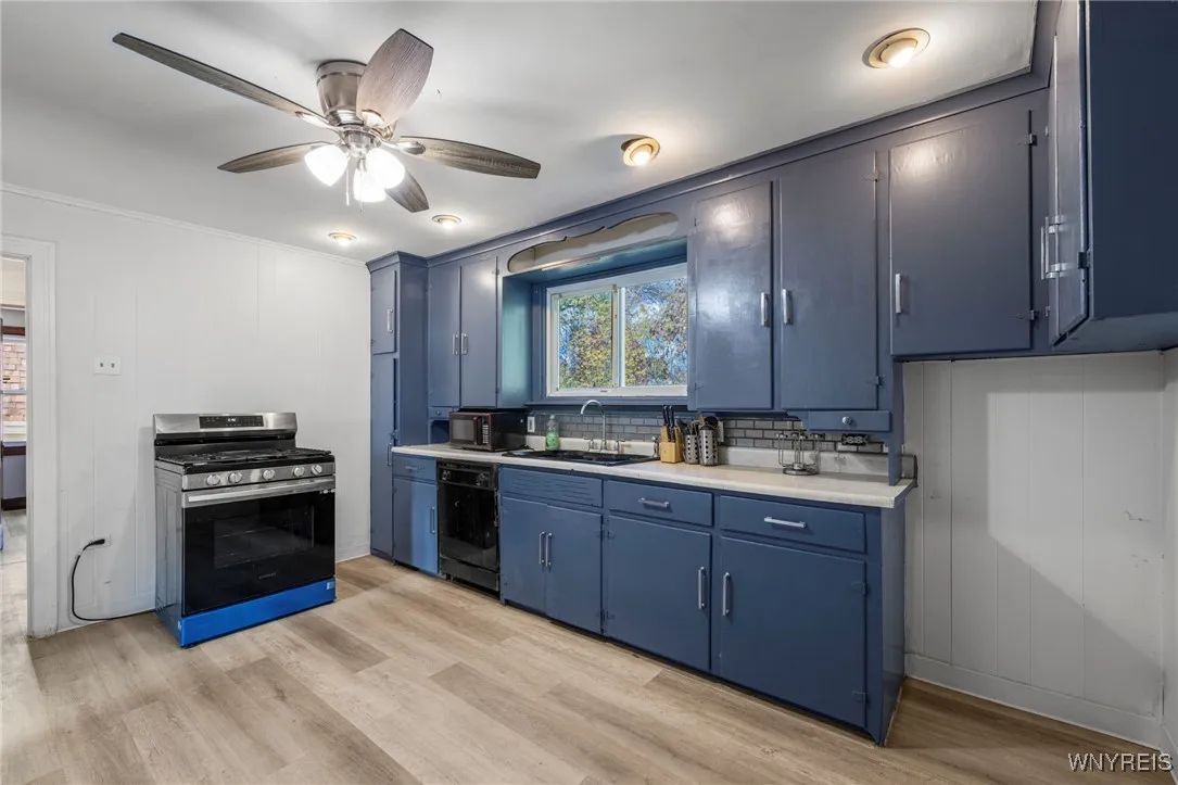 144 Alexander Avenue, Cheektowaga, New York 14211, Cheektowaga, New York 14211, 5 Bedrooms Bedrooms, 8 Rooms Rooms,1 BathroomBathrooms,Residential,For Sale,144 Alexander Avenue, Cheektowaga, New York 14211,0,B1646274