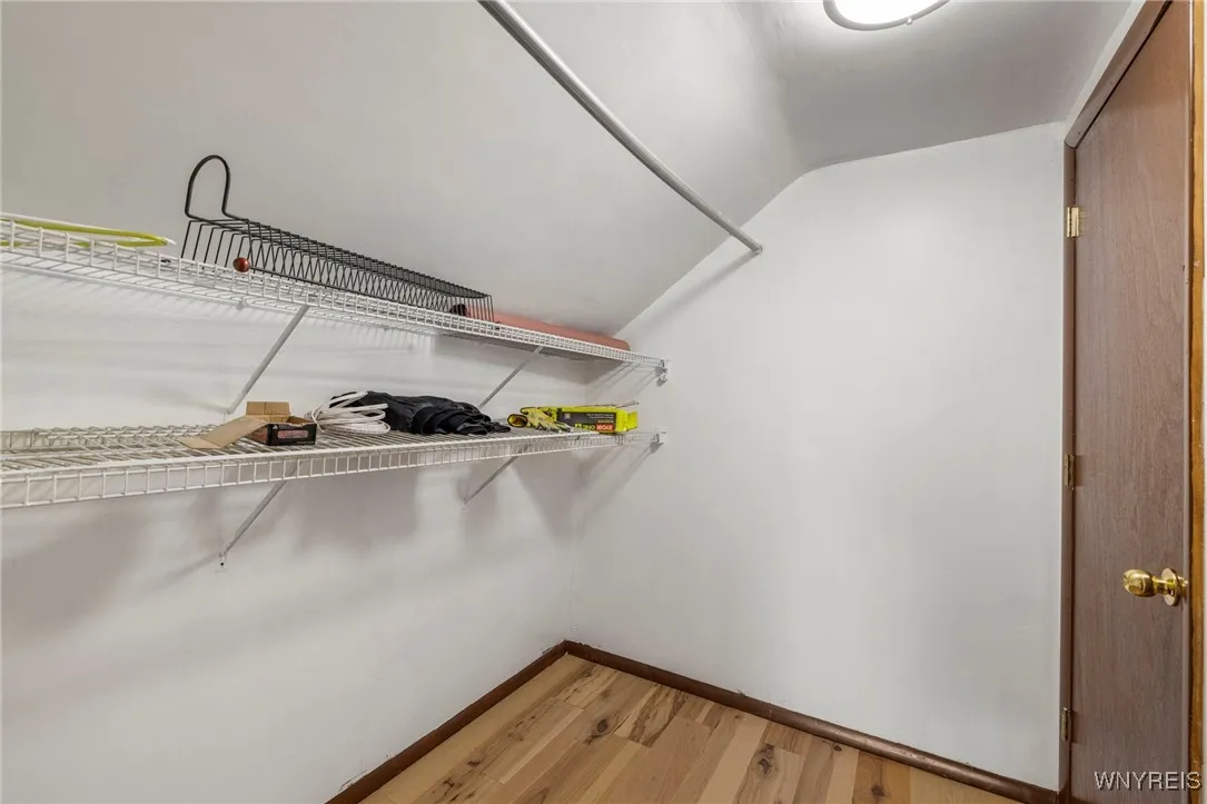 144 Alexander Avenue, Cheektowaga, New York 14211, Cheektowaga, New York 14211, 5 Bedrooms Bedrooms, 8 Rooms Rooms,1 BathroomBathrooms,Residential,For Sale,144 Alexander Avenue, Cheektowaga, New York 14211,0,B1646274