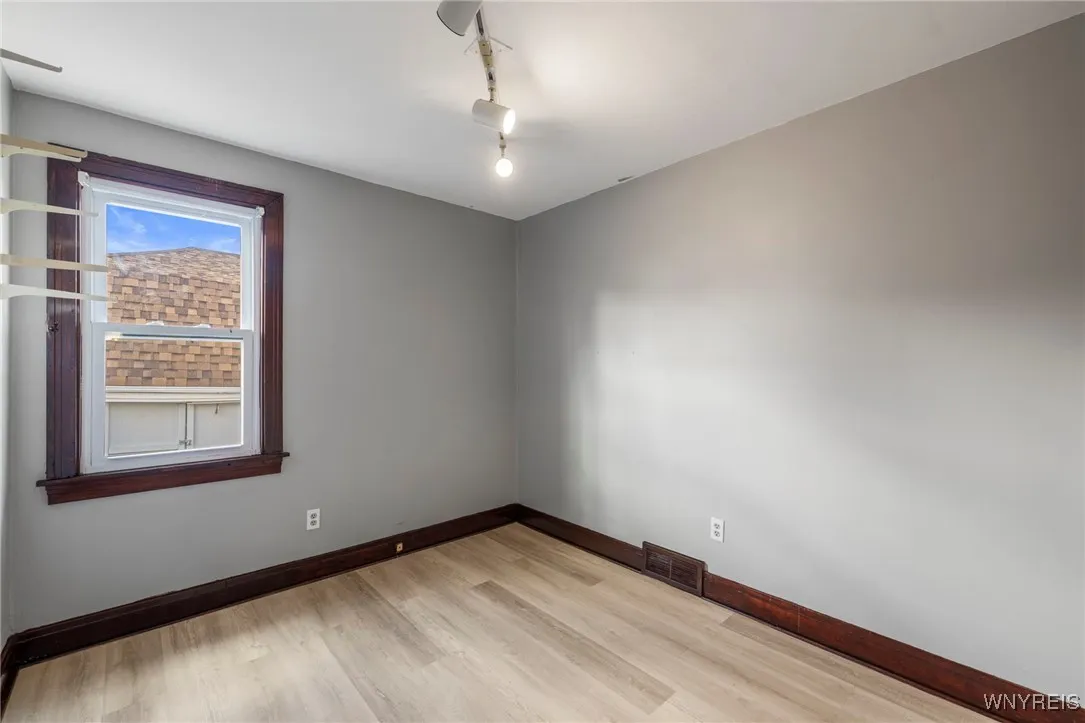 144 Alexander Avenue, Cheektowaga, New York 14211, Cheektowaga, New York 14211, 5 Bedrooms Bedrooms, 8 Rooms Rooms,1 BathroomBathrooms,Residential,For Sale,144 Alexander Avenue, Cheektowaga, New York 14211,0,B1646274