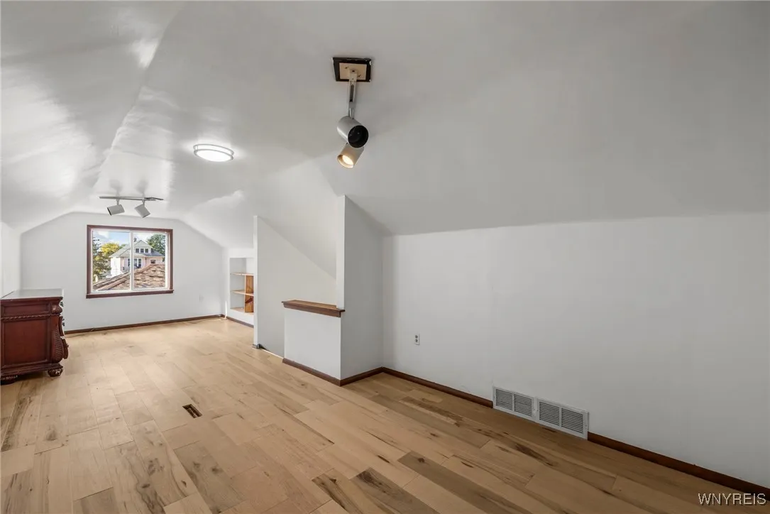 144 Alexander Avenue, Cheektowaga, New York 14211, Cheektowaga, New York 14211, 5 Bedrooms Bedrooms, 8 Rooms Rooms,1 BathroomBathrooms,Residential,For Sale,144 Alexander Avenue, Cheektowaga, New York 14211,0,B1646274