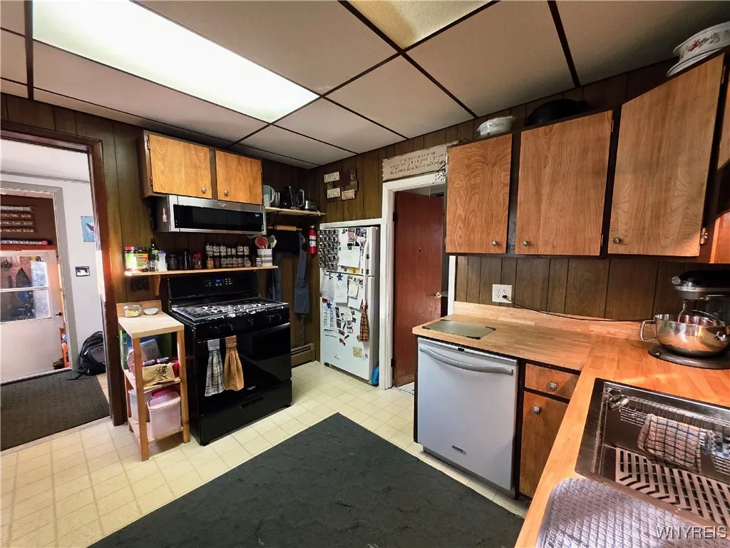 200 Center Street, Little Valley, New York 14755, Little Valley, New York 14755, 3 Bedrooms Bedrooms, 6 Rooms Rooms,1 BathroomBathrooms,Residential,For Sale,200 Center Street, Little Valley, New York 14755,0,B1644479