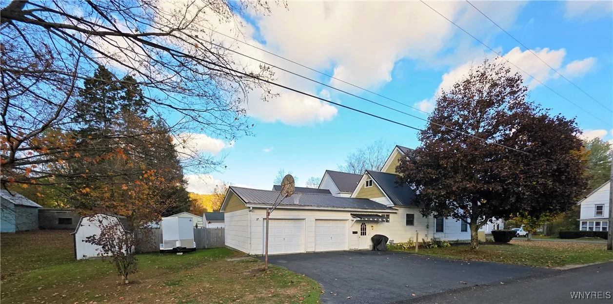 200 Center Street, Little Valley, New York 14755, Little Valley, New York 14755, 3 Bedrooms Bedrooms, 6 Rooms Rooms,1 BathroomBathrooms,Residential,For Sale,200 Center Street, Little Valley, New York 14755,0,B1644479