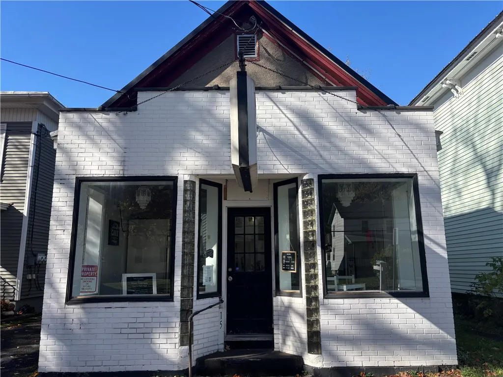 15 Burt Avenue, Auburn, New York 13021, Auburn, New York 13021, ,Commercial Sale,For Sale,15 Burt Avenue, Auburn, New York 13021,0,R1646312