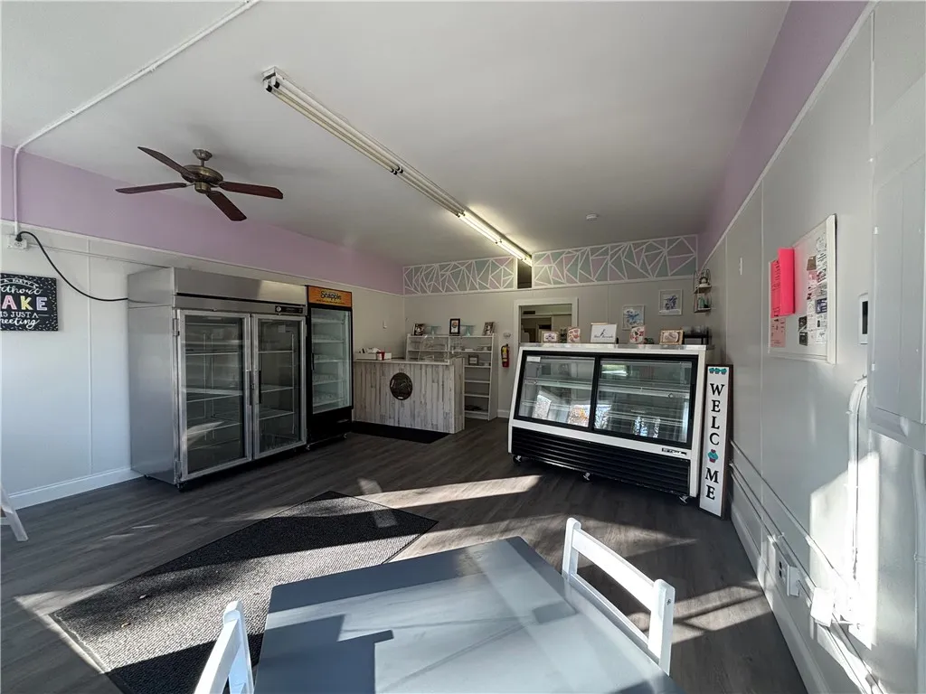 15 Burt Avenue, Auburn, New York 13021, Auburn, New York 13021, ,Commercial Sale,For Sale,15 Burt Avenue, Auburn, New York 13021,0,R1646312