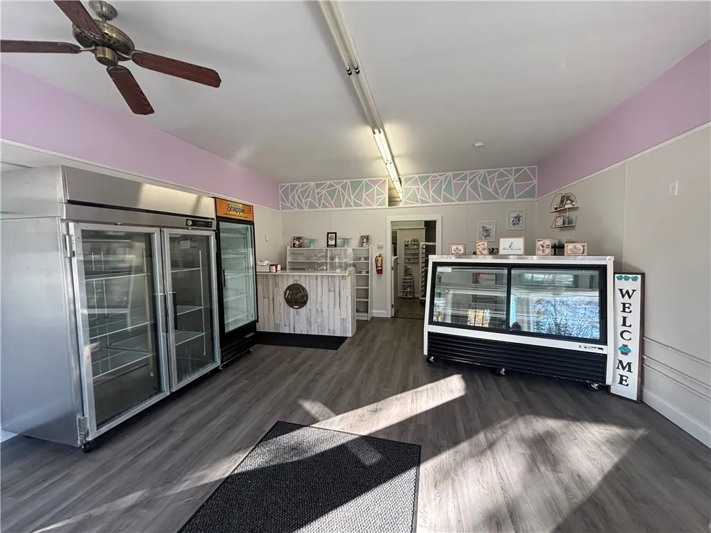 15 Burt Avenue, Auburn, New York 13021, Auburn, New York 13021, ,Commercial Sale,For Sale,15 Burt Avenue, Auburn, New York 13021,0,R1646312