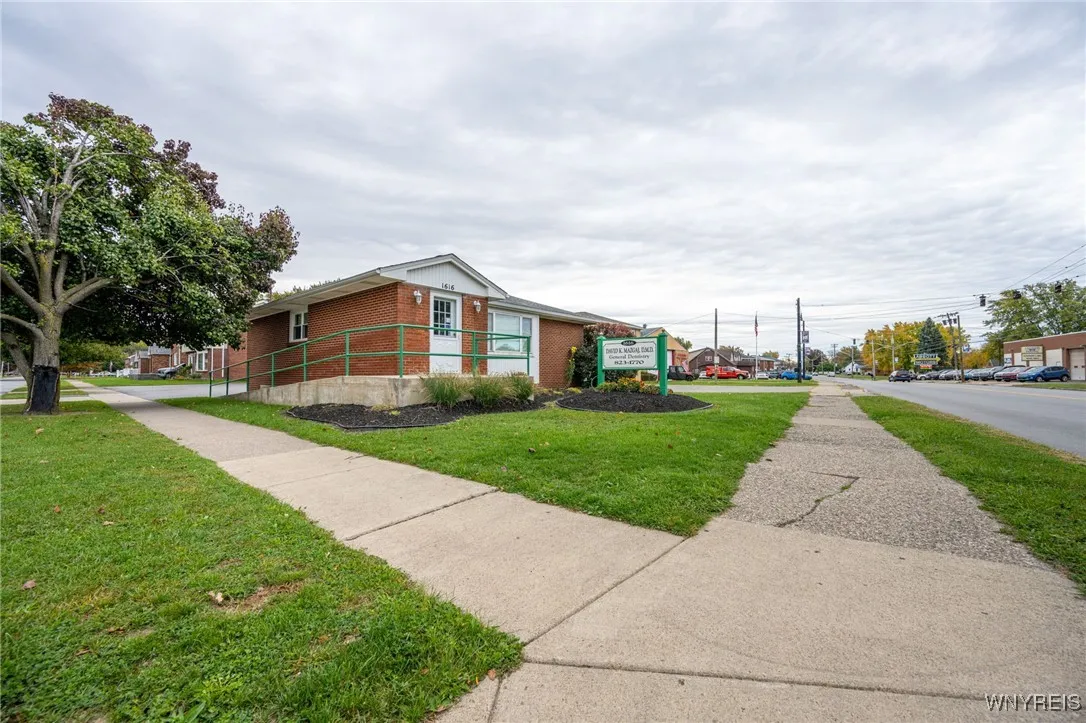 1616 Abbott Road, Lackawanna, New York 14218, Lackawanna, New York 14218, ,Commercial Sale,For Sale,1616 Abbott Road, Lackawanna, New York 14218,0,B1646275