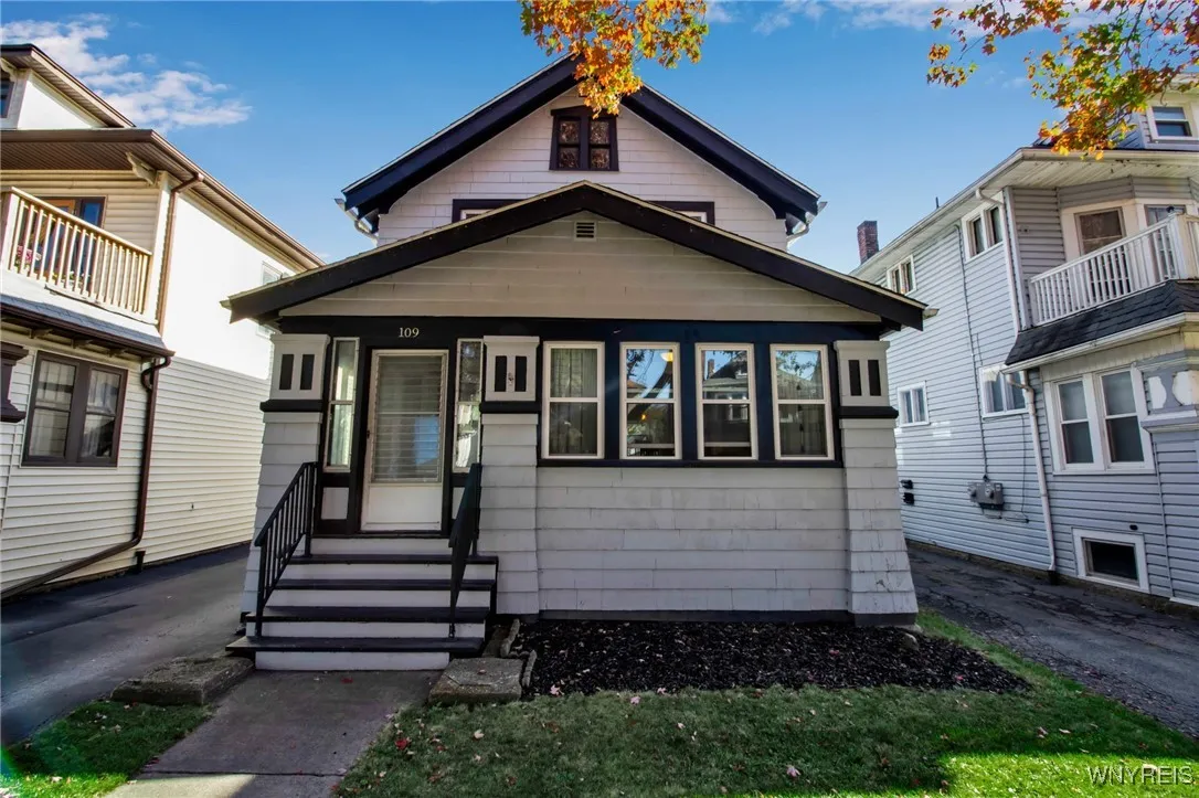 109 Stevenson Street, Buffalo, New York 14220, Buffalo, New York 14220, 3 Bedrooms Bedrooms, 8 Rooms Rooms,1 BathroomBathrooms,Residential,For Sale,109 Stevenson Street, Buffalo, New York 14220,0,B1646335